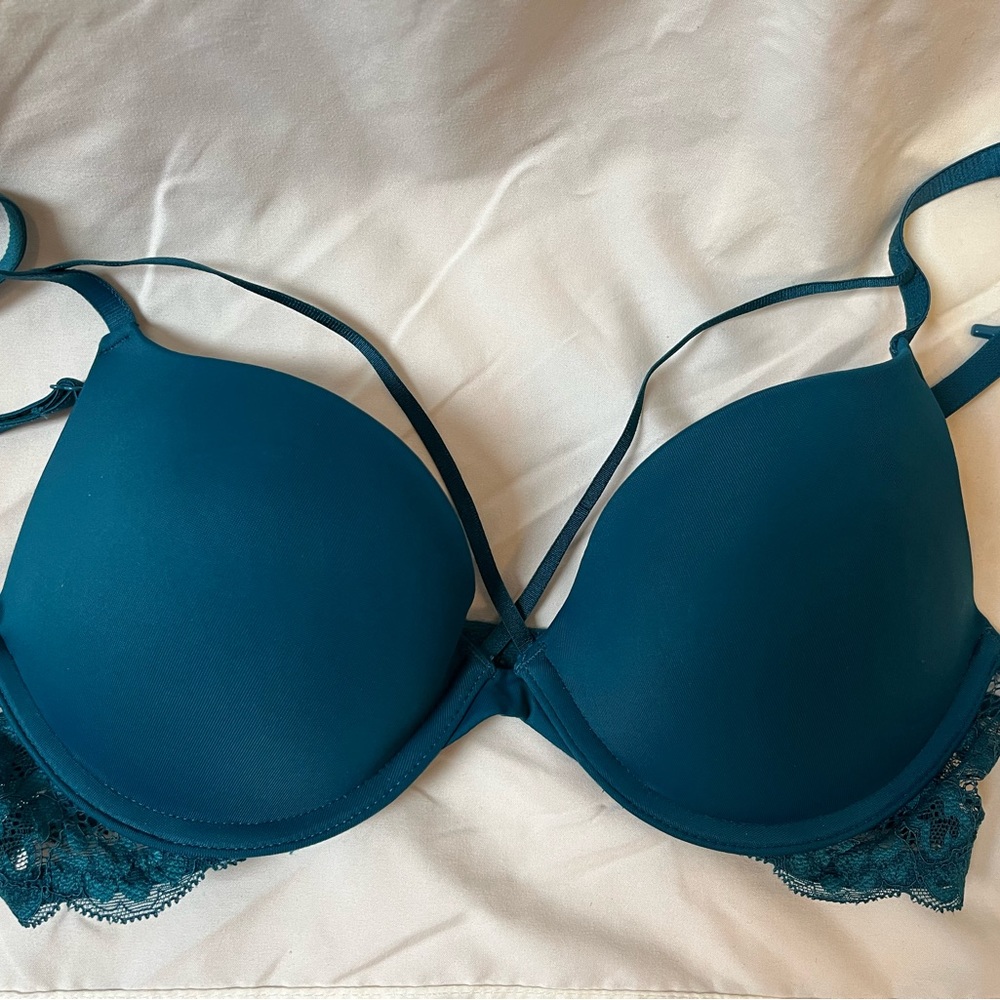 La Senza Obsession Push Up Plunge Bra. 32C.